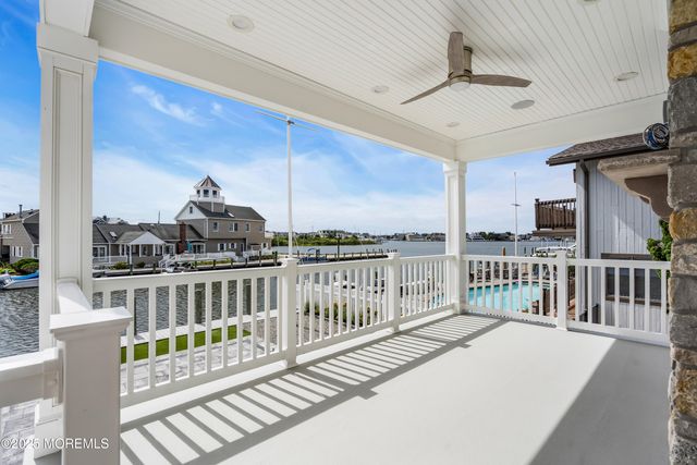 122 Squan Beach Drive, Mantoloking, NJ 08738