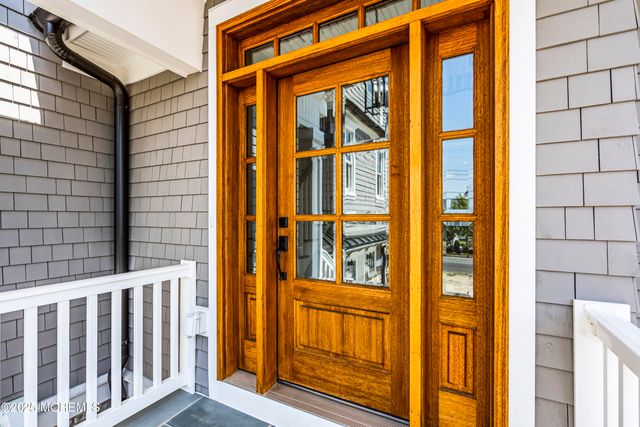 122 Squan Beach Drive, Mantoloking, NJ 08738