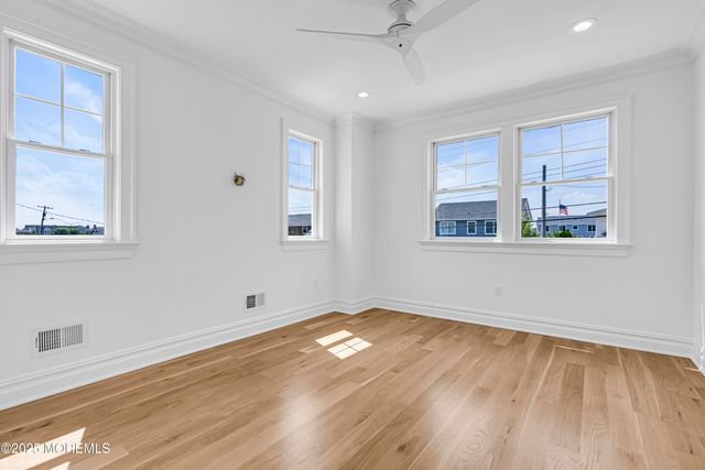 122 Squan Beach Drive, Mantoloking, NJ 08738