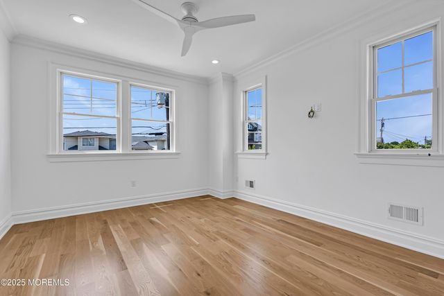 122 Squan Beach Drive, Mantoloking, NJ 08738