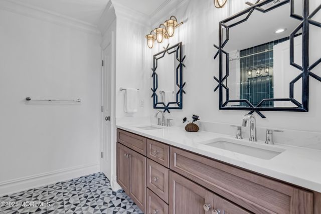 122 Squan Beach Drive, Mantoloking, NJ 08738