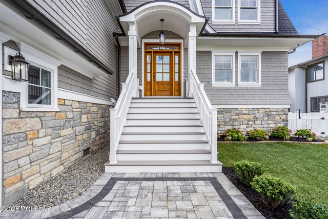 122 Squan Beach Drive, Mantoloking, NJ 08738