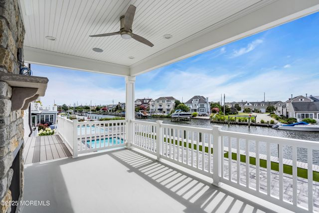 122 Squan Beach Drive, Mantoloking, NJ 08738