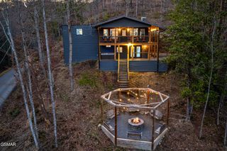 2869 Hatcher Mountain Road, Sevierville, TN 37862