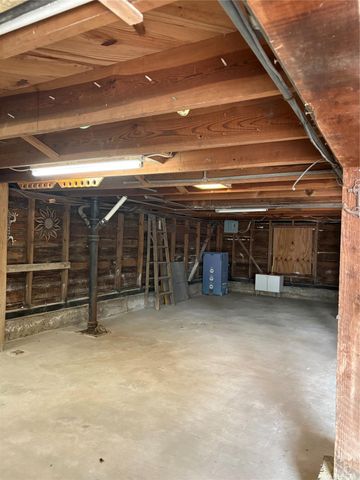 2011 33rd Street, Galveston, TX 77550