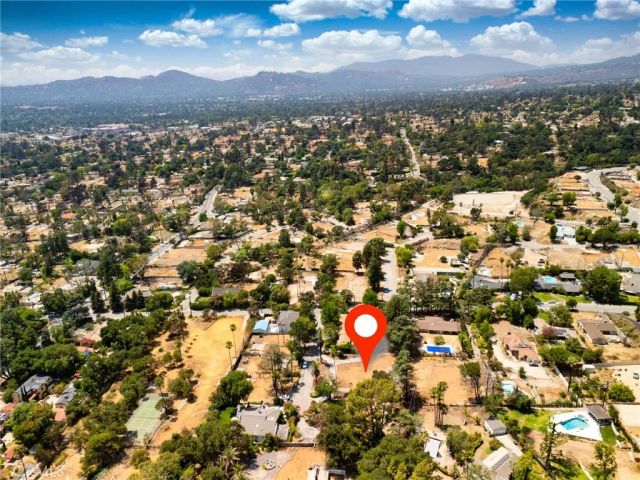 1663 Gaywood, Altadena, CA 91001