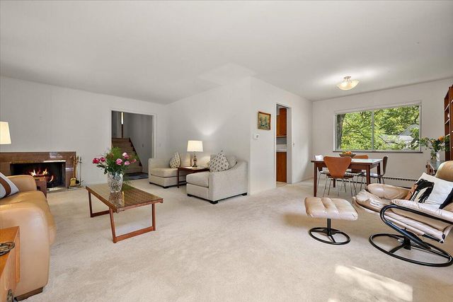 2511 Londonderry Road, Ann Arbor, MI 48104