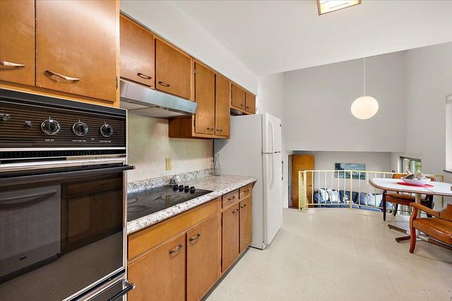 2511 Londonderry Road, Ann Arbor, MI 48104