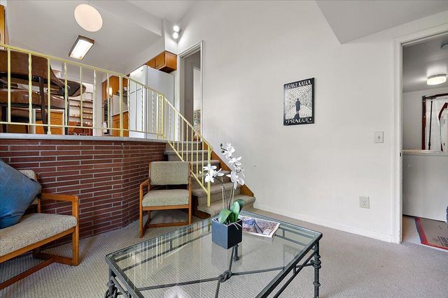 2511 Londonderry Road, Ann Arbor, MI 48104