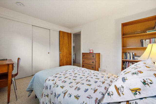 2511 Londonderry Road, Ann Arbor, MI 48104