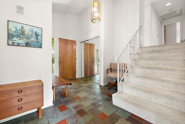 2511 Londonderry Road, Ann Arbor, MI 48104