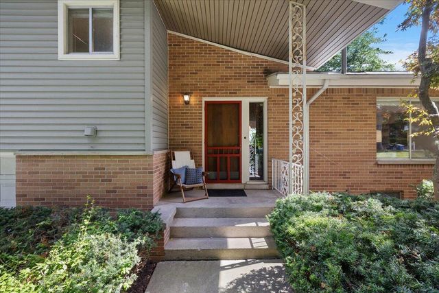 2511 Londonderry Road, Ann Arbor, MI 48104