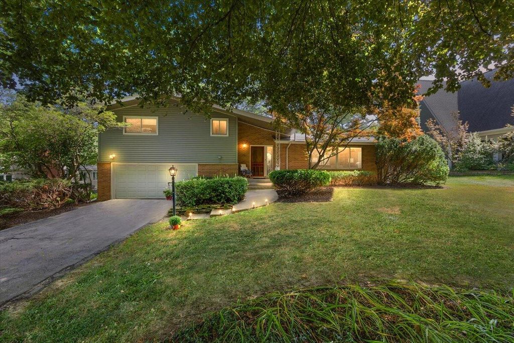 2511 Londonderry Road, Ann Arbor, MI 48104