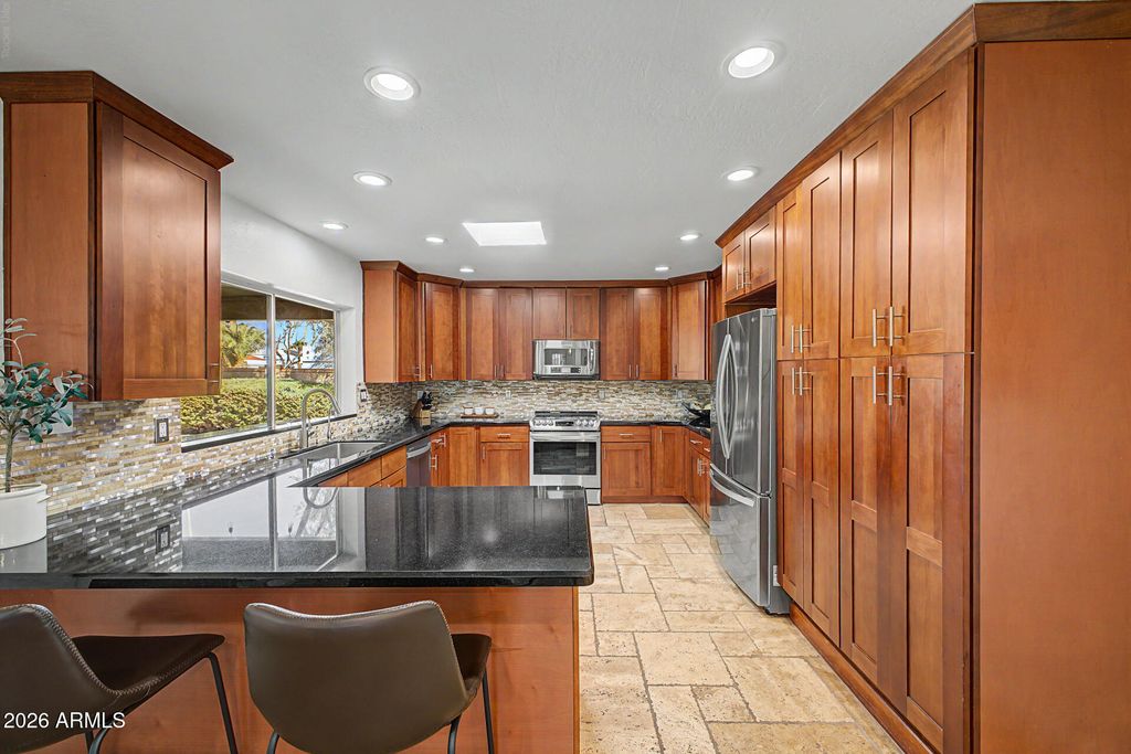 8633 E SAN ALFREDO Drive, Scottsdale, AZ 85258 — photo 5