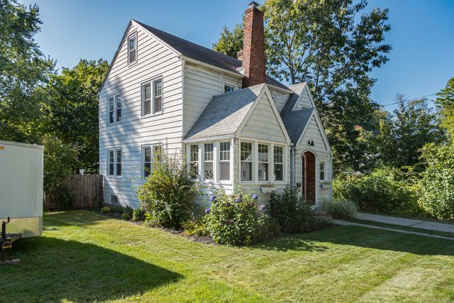 3 Martin Terrace, Enfield, CT 06082