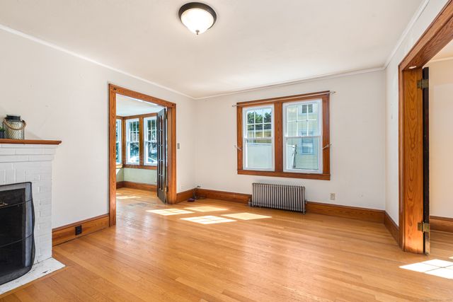 3 Martin Terrace, Enfield, CT 06082