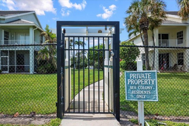 301 Mainsail Circle, Jupiter, FL 33477