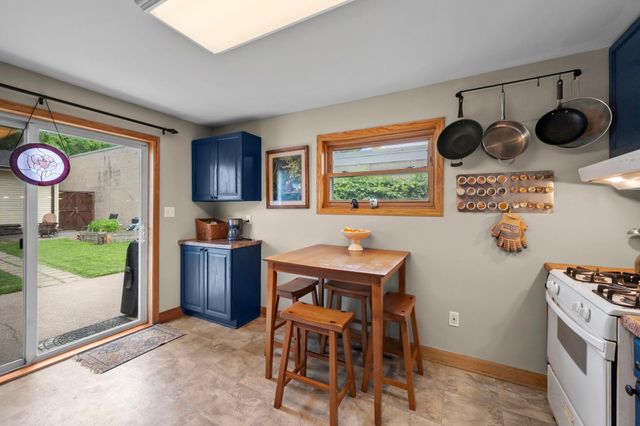 1404 12th Avenue NE, Minneapolis, MN 55413