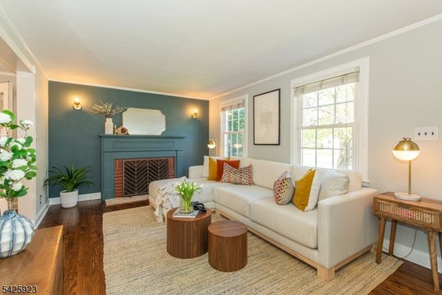 16 Haines Dr, Bloomfield Twp., NJ 07003