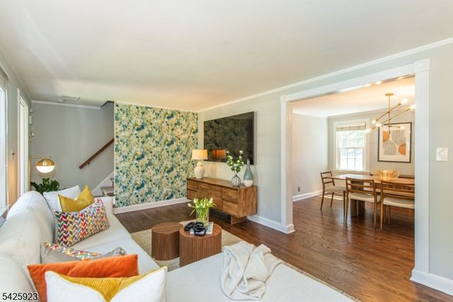 16 Haines Dr, Bloomfield Twp., NJ 07003
