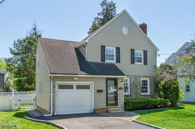 16 Haines Dr, Bloomfield Twp., NJ 07003