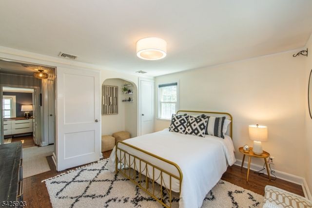 16 Haines Dr, Bloomfield Twp., NJ 07003