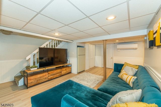 16 Haines Dr, Bloomfield Twp., NJ 07003