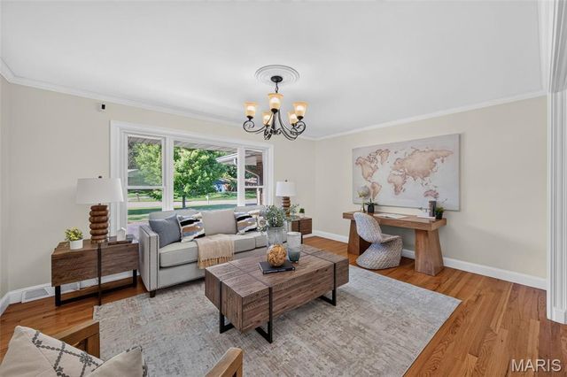 11601 Lakeshore Drive, Creve Coeur, MO 63141