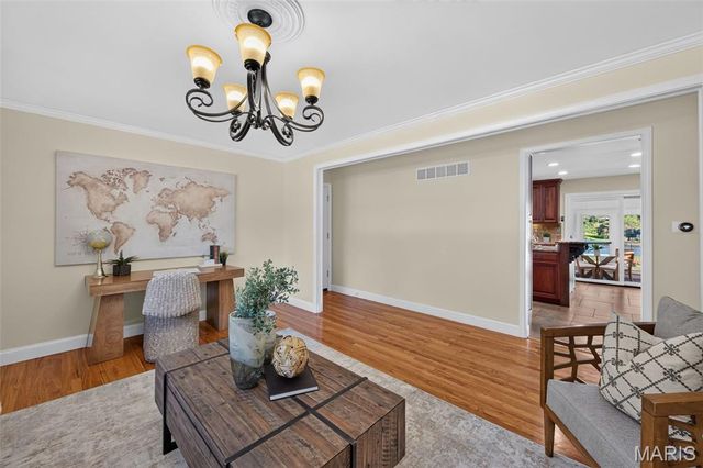 11601 Lakeshore Drive, Creve Coeur, MO 63141