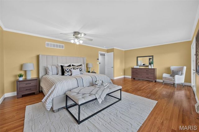 11601 Lakeshore Drive, Creve Coeur, MO 63141