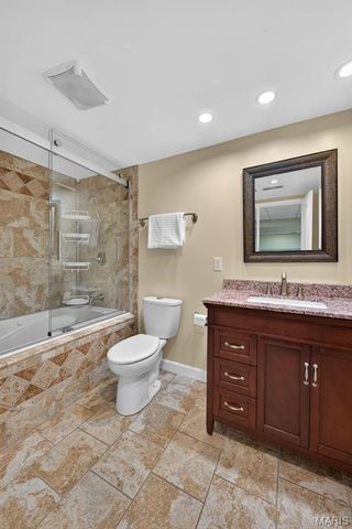 11601 Lakeshore Drive, Creve Coeur, MO 63141