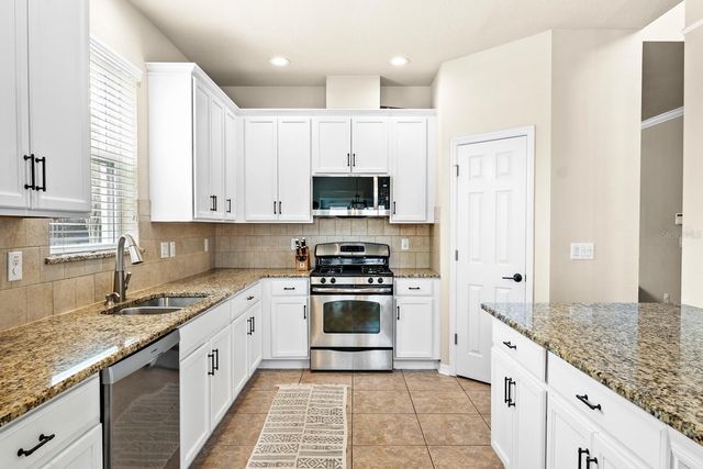 15906 STARLING CROSSING DRIVE, Lithia, FL 33547