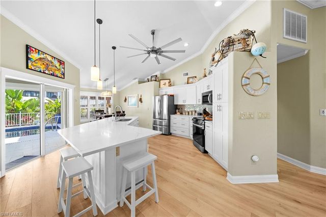 12234 Boat Shell DR, Matlacha Isles, FL 33991