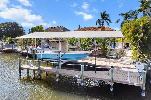 12234 Boat Shell DR, Matlacha Isles, FL 33991