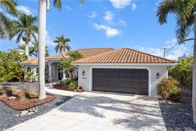 12234 Boat Shell DR, Matlacha Isles, FL 33991