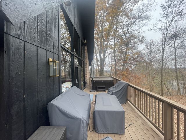 2029 Holly Creek Rd, Celina, TN 38551