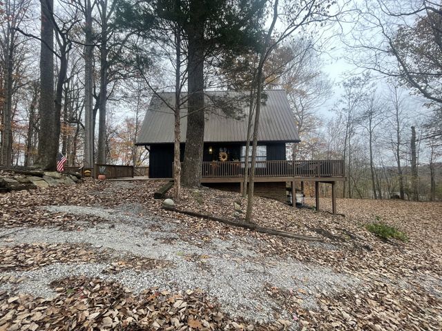 2029 Holly Creek Rd, Celina, TN 38551