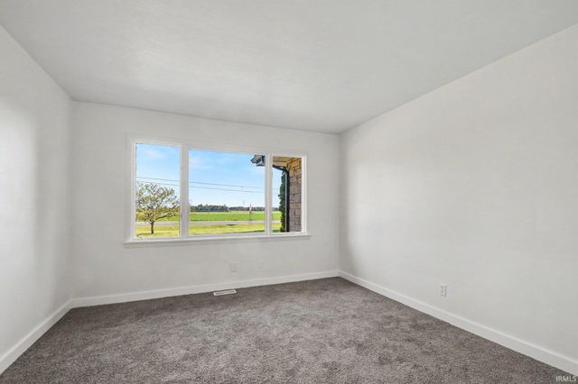 58475 Crumstown Highway, South Bend, IN 46619