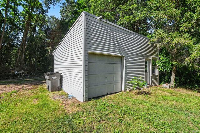 58475 Crumstown Highway, South Bend, IN 46619