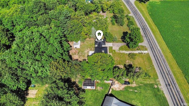 58475 Crumstown Highway, South Bend, IN 46619