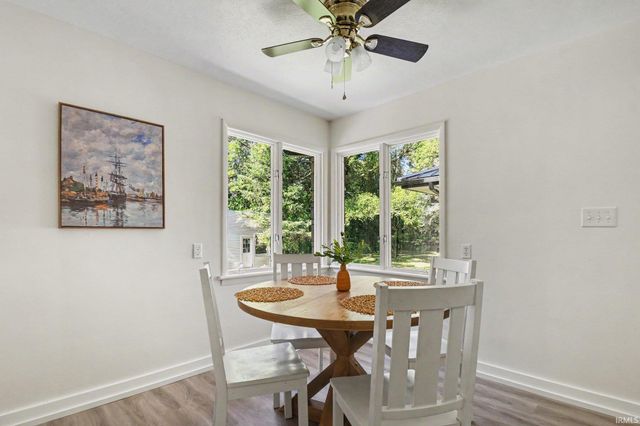 58475 Crumstown Highway, South Bend, IN 46619