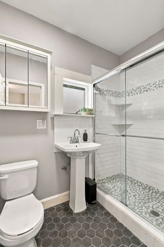 29 Upland St, Holbrook, MA 02343