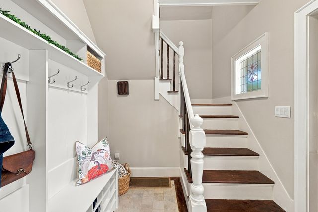 29 Upland St, Holbrook, MA 02343