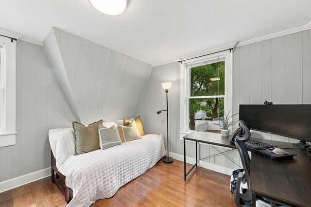 29 Upland St, Holbrook, MA 02343