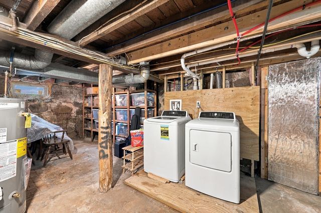 29 Upland St, Holbrook, MA 02343