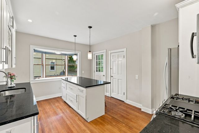 29 Upland St, Holbrook, MA 02343
