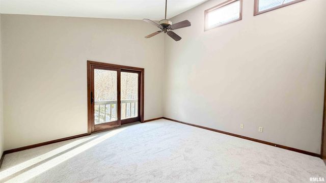 1318 W FEATHERWOOD Drive, Dunlap, IL 61525