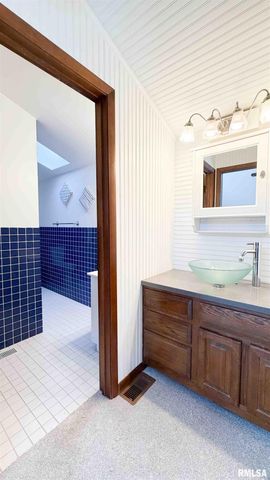 1318 W FEATHERWOOD Drive, Dunlap, IL 61525