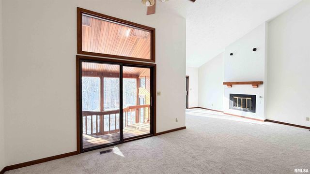 1318 W FEATHERWOOD Drive, Dunlap, IL 61525