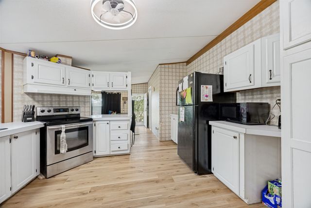843 County Road 4900, Trenton, TX 75490
